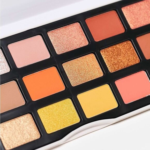 Morphe 18H Heatseeker Eyeshadow Palette - Picture 3 of 5